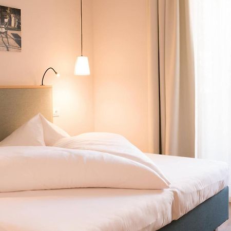 Flora Hotel & Suites 梅拉诺 外观 照片