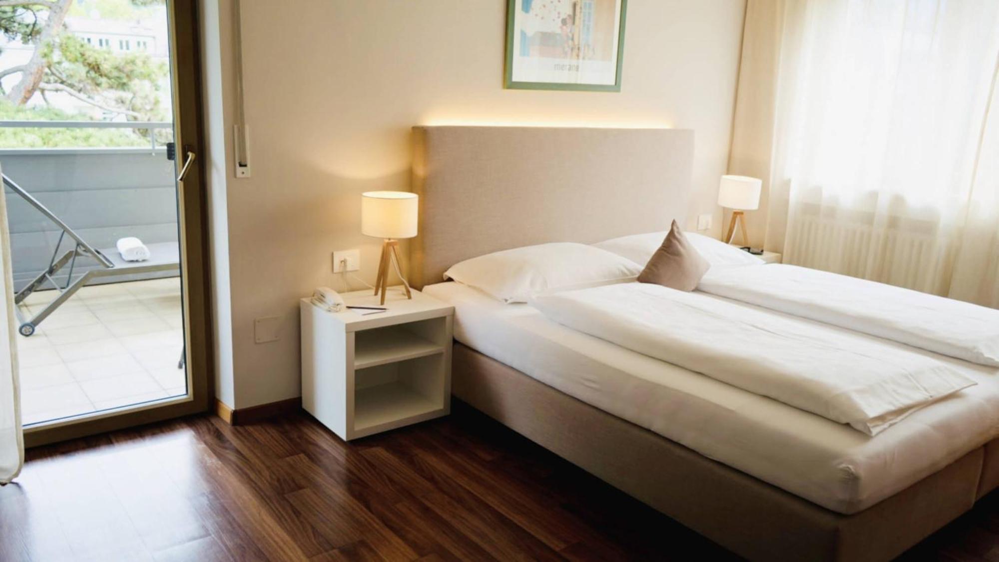 Flora Hotel & Suites 梅拉诺 外观 照片