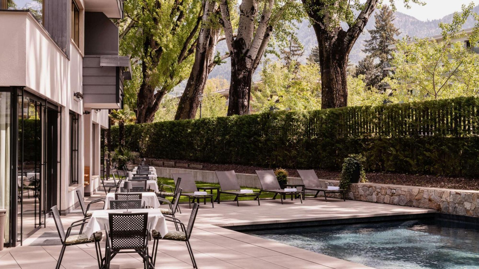 Flora Hotel & Suites 梅拉诺 外观 照片
